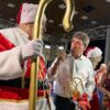 Tangará da Serra abre Natal Iluminado 2025 com Prefeito Vander Masson entregando chave da cidade ao Papai Noel